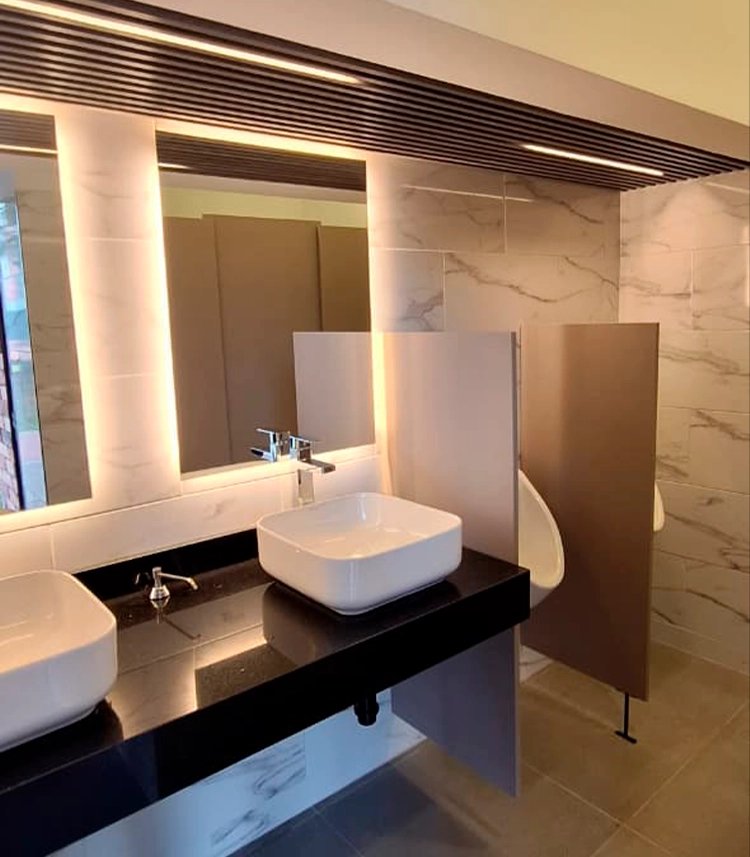 Baños Club Campestre - Imagen 4